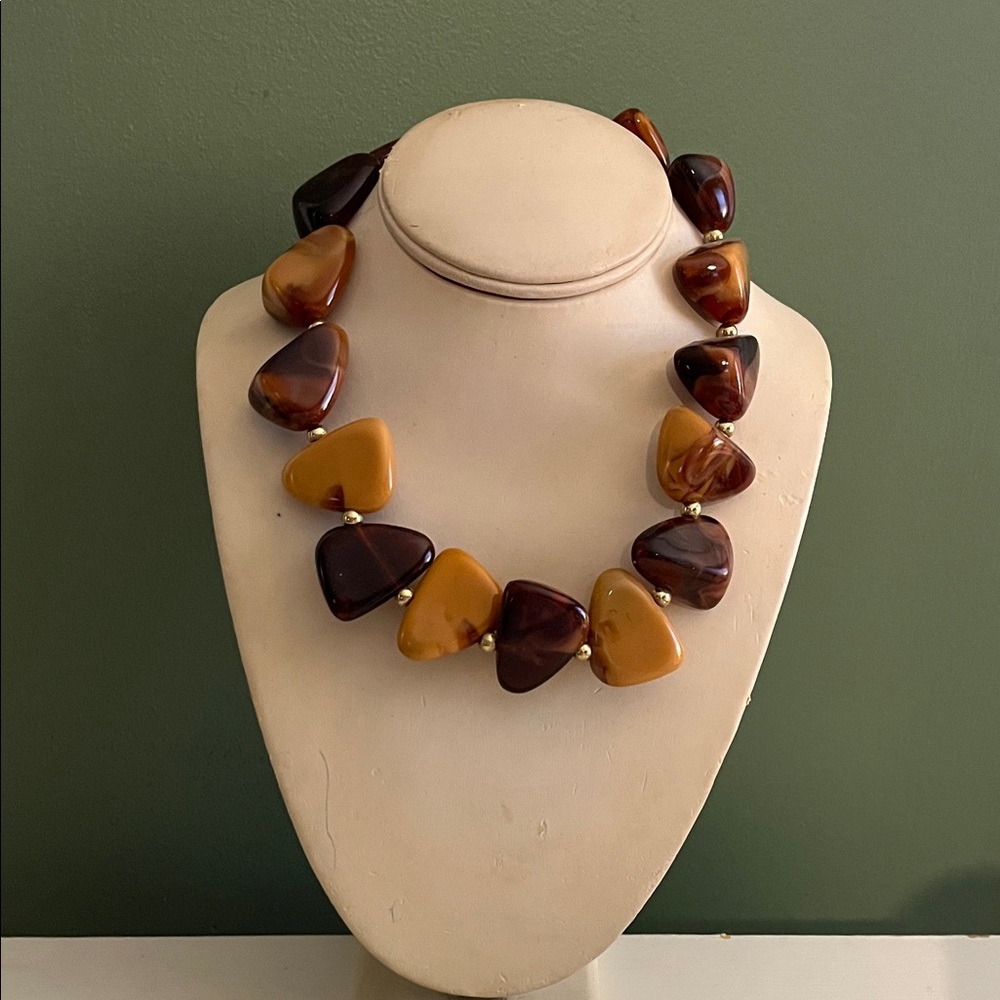 Chic Vintage Brown and Tan Beaded Necklace